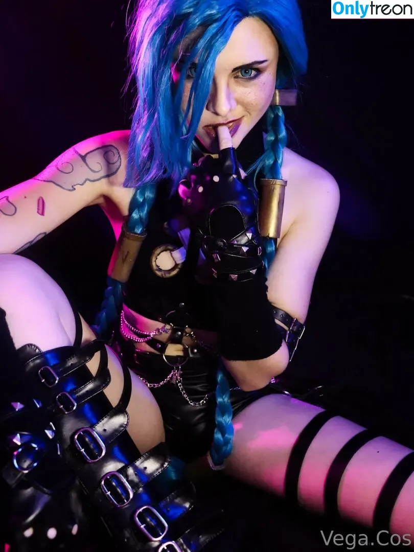 vega.cos nude photo #0341 (anyuser)