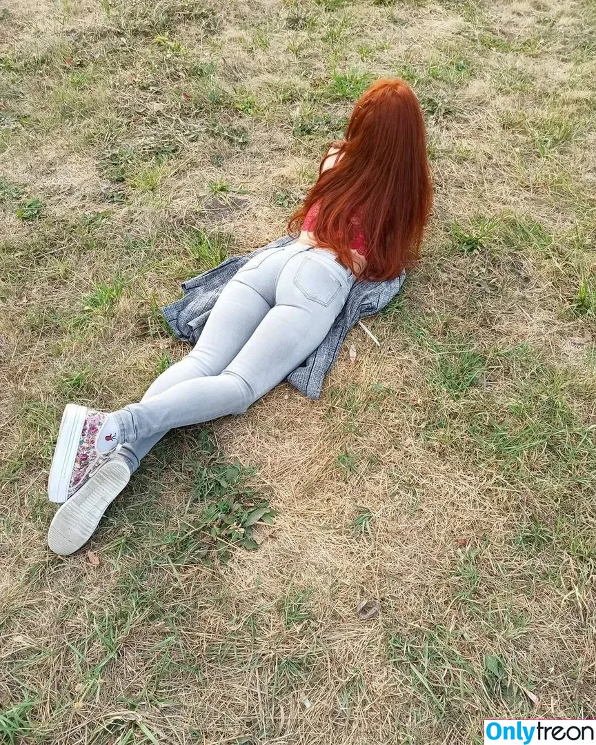 Velari Verbenko голая photo #0116 (velari / vellari_feet)