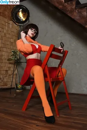 Velma & Daphne Cosplay / velmacosplayer фото голая #0006