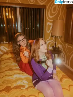 Velma & Daphne Cosplay / velmacosplayer nude photo #0059