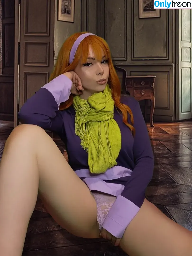 Velma & Daphne Cosplay голая photo #0041 (velmacosplayer)