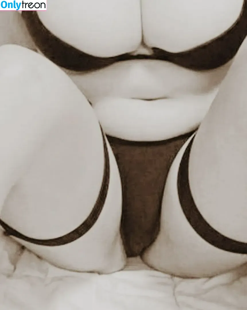 Velvet_7 nude photo #0739 (Velvet 벨벳 / queenvel_7 / velvet7 / velvetiscute)