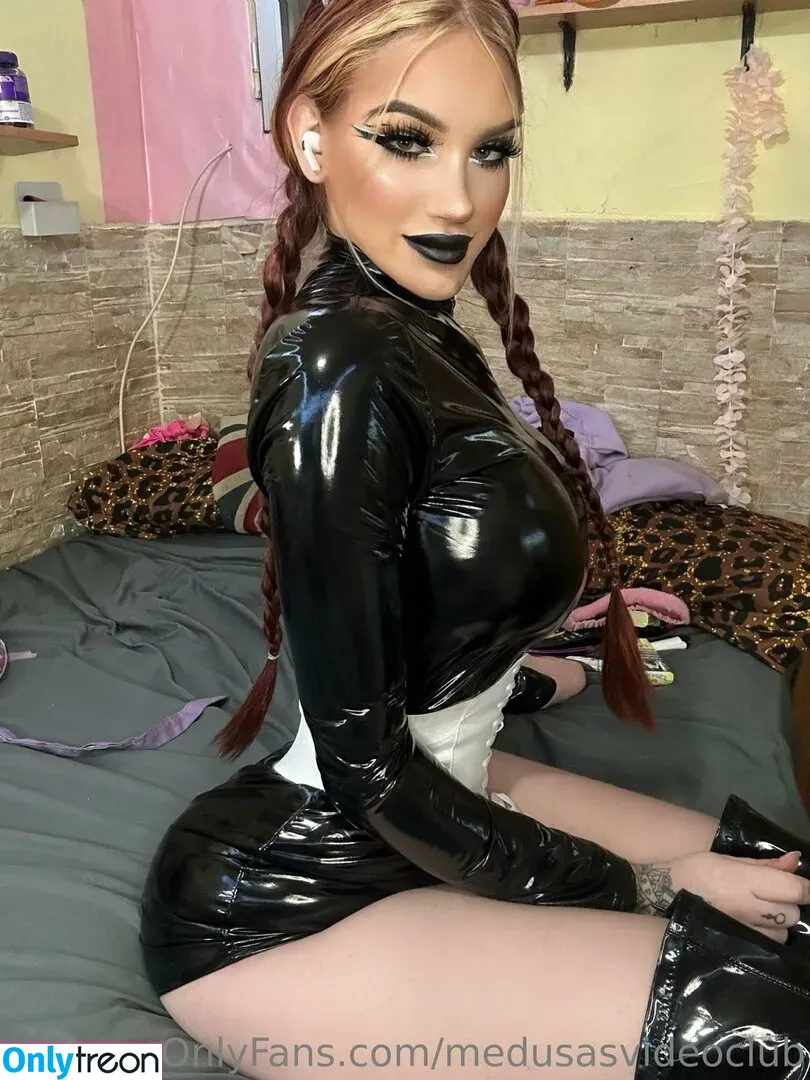 Venom Medusa nude photo #0182 (venom_medusa / venom_medusa2)