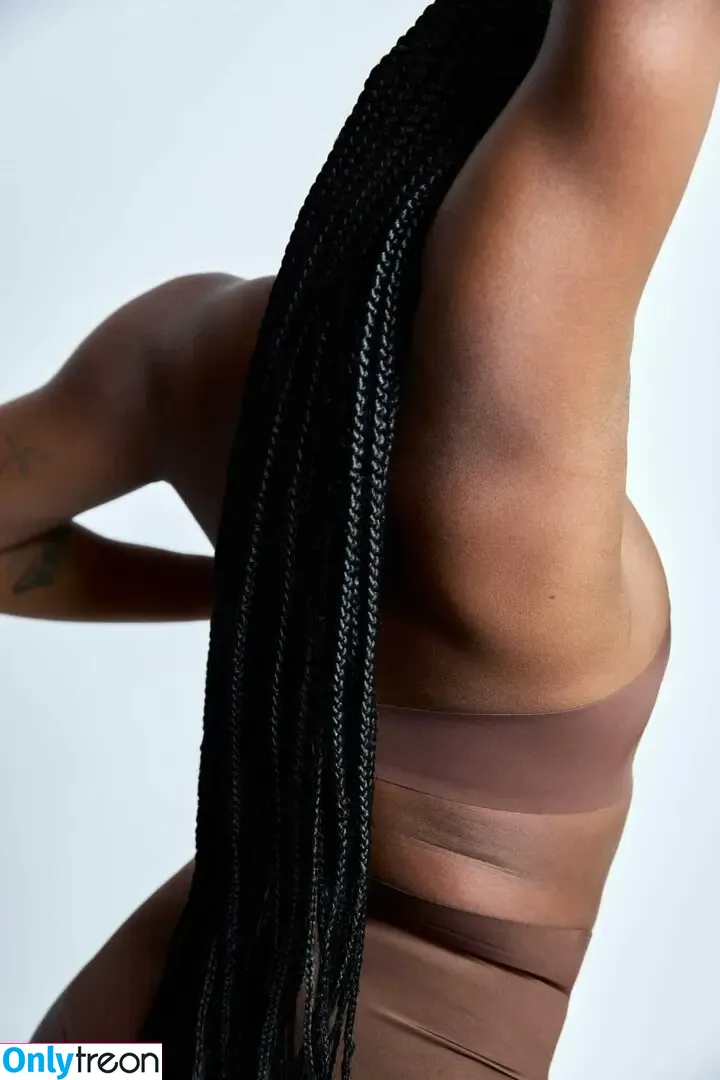 Venus Williams nude photo #0101 (venuseswilliams / venuswilliams)