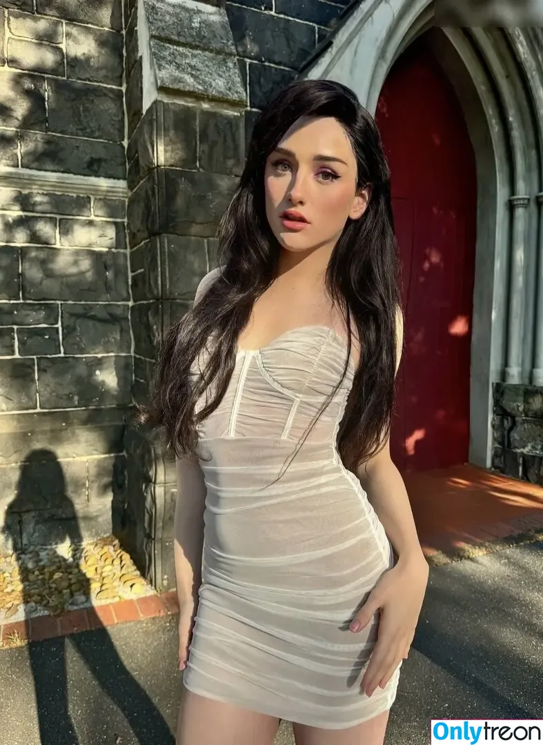 Venusmoorez nude photo #0201 (venusmoorezz)
