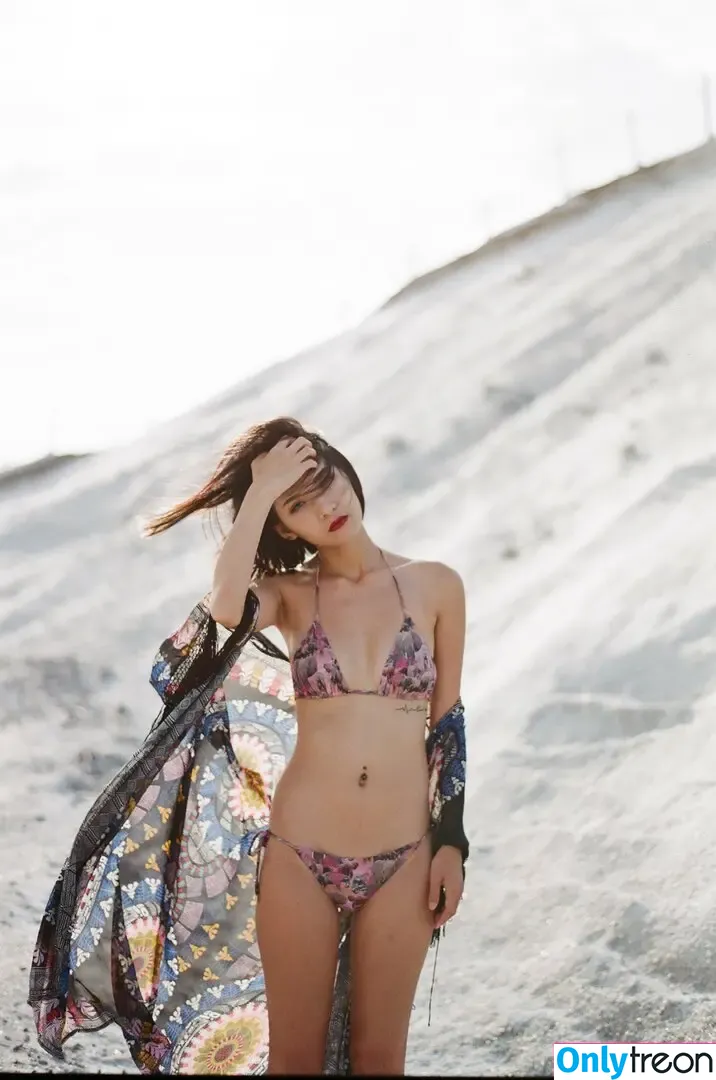 Verna Wang nude photo #0002 (VernaW_13 / verna.w)