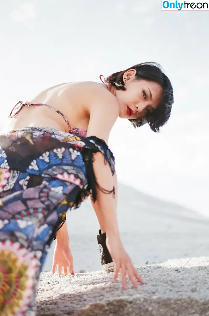 Verna Wang nude photo #0024 (VernaW_13 / verna.w)