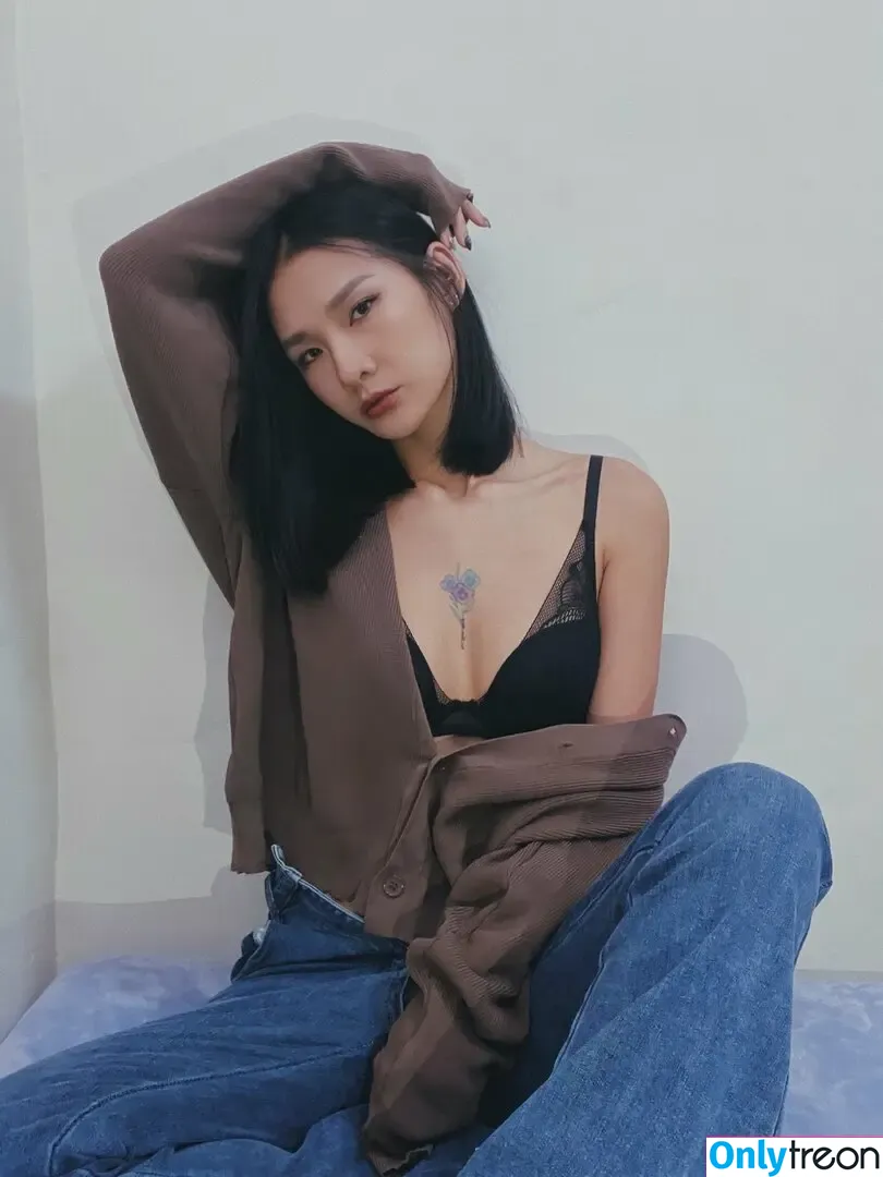 Verna Wang nude photo #0070 (VernaW_13 / verna.w)
