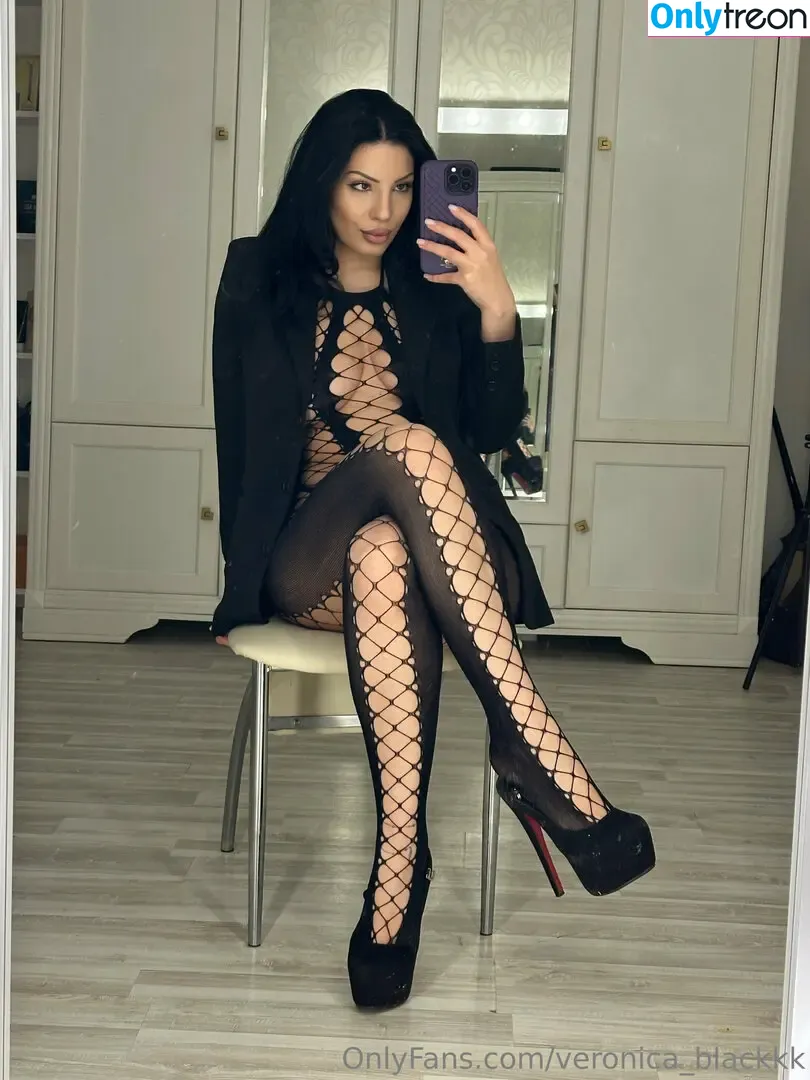 veronica_blackkk nude photo #0171 (veronica_black)