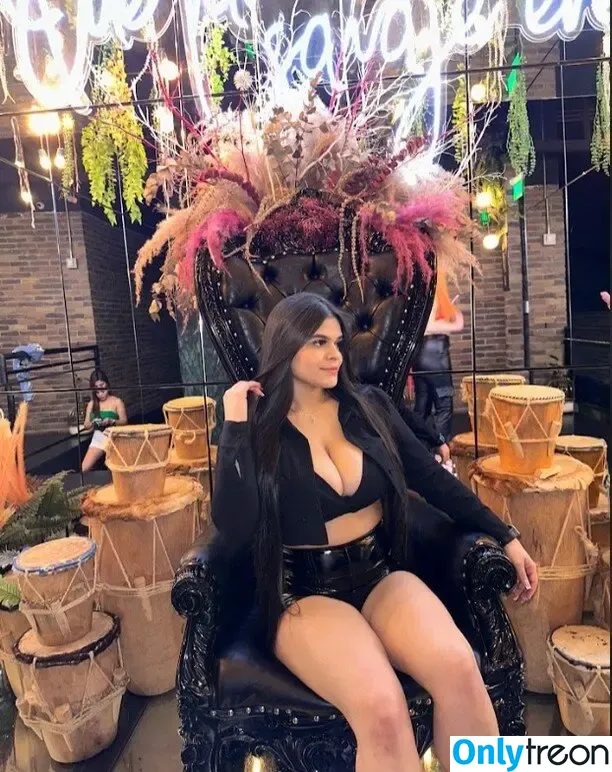 veronica.juggs голая photo #0011 (vero.juggs)