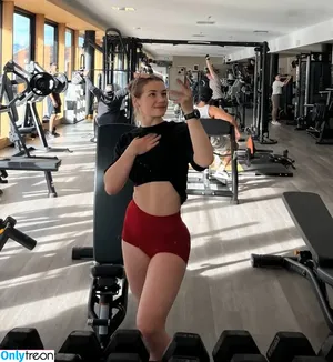 Veronica Kreidl /  / Fitness Trainer / veronicakreidl фото голая #0012