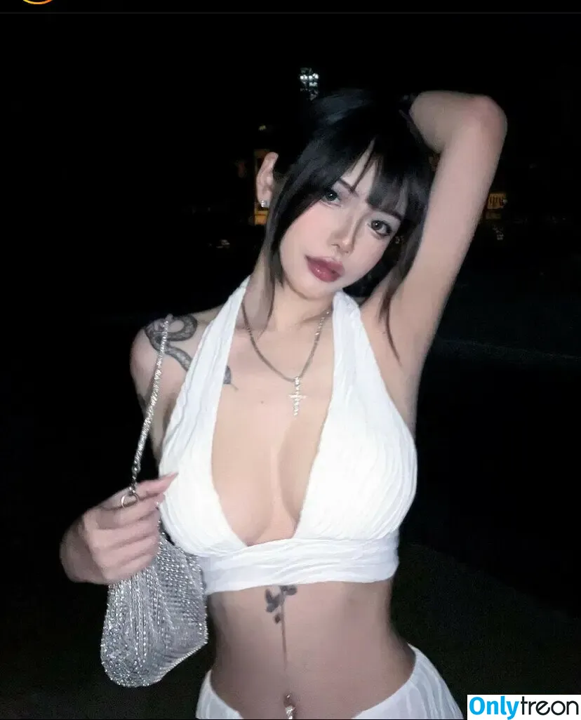 Veronica Lucifer nude photo #0011 (Khúc Thị Hương / akashi.yumi.3 / madamelucy / veronica_lucifer_)