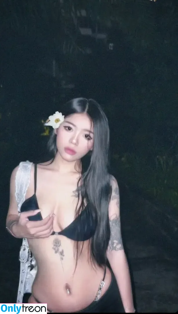 Veronica Lucifer nude photo #0044 (Khúc Thị Hương / akashi.yumi.3 / madamelucy / veronica_lucifer_)