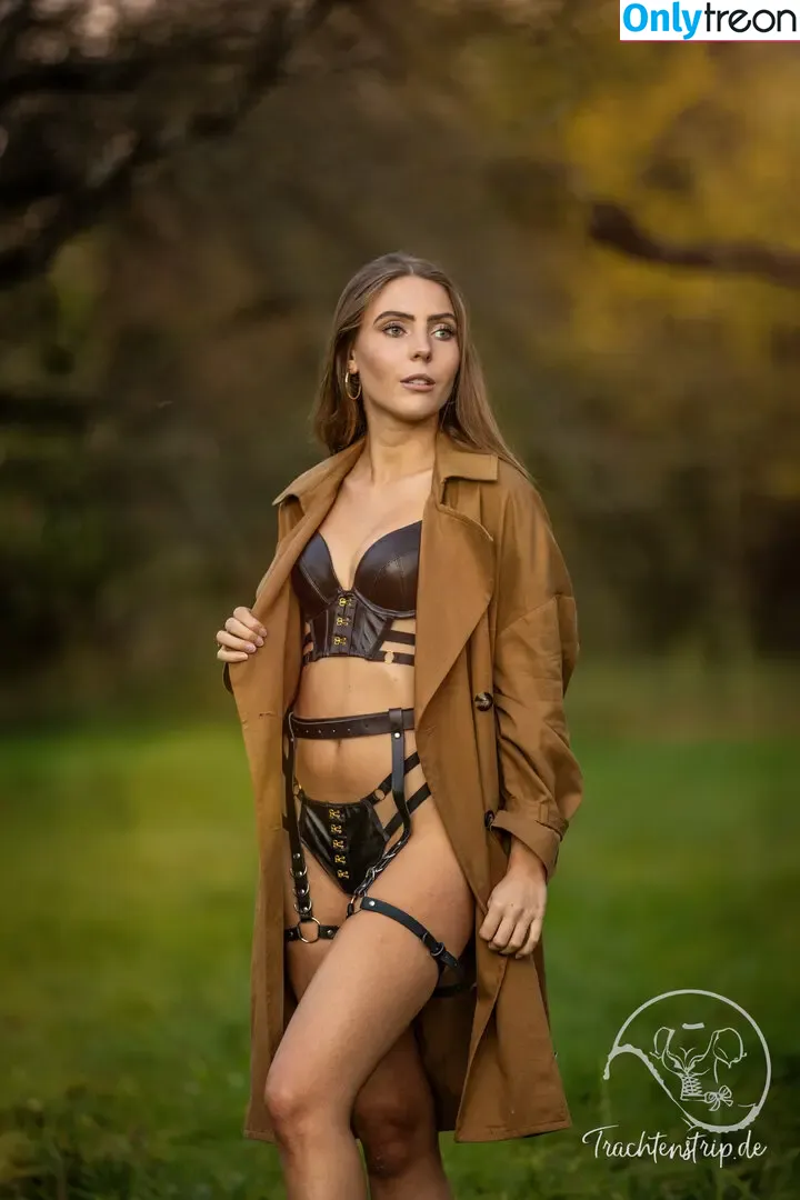 Veronika Sbrizzai nude photo #0033 (model.veronikasbrizzai)