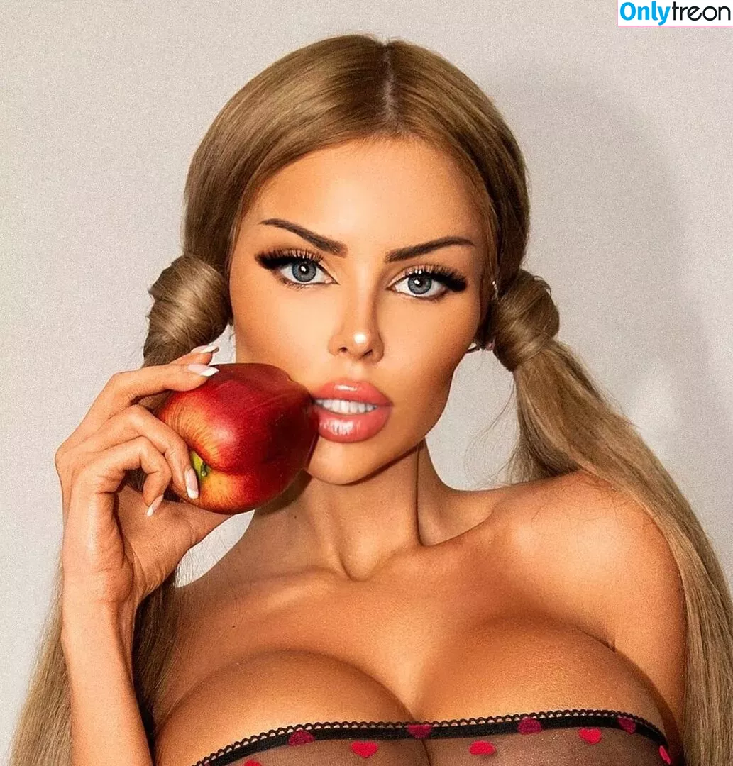 Veronika Sherstiuk nude photo #0056 (indihot / veronikasherstiuk)