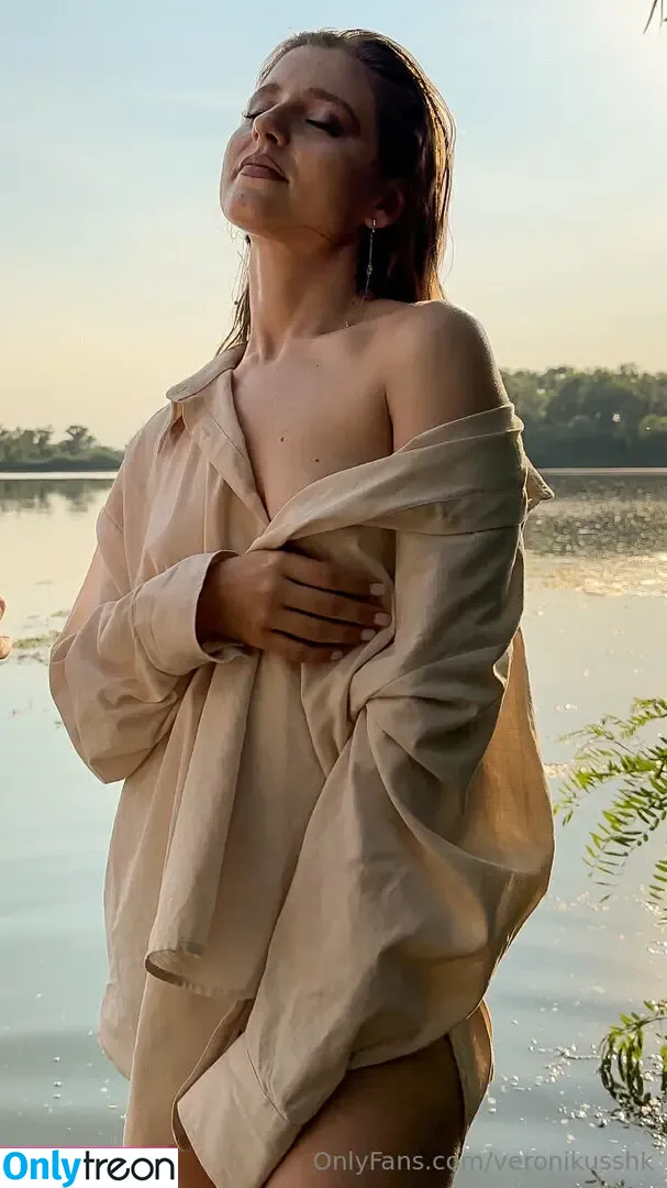 veronikusshk nude photo #0022 (veronikusshk)