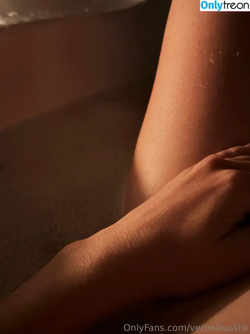 veronikusshk nude photo #0043 (veronikusshk)