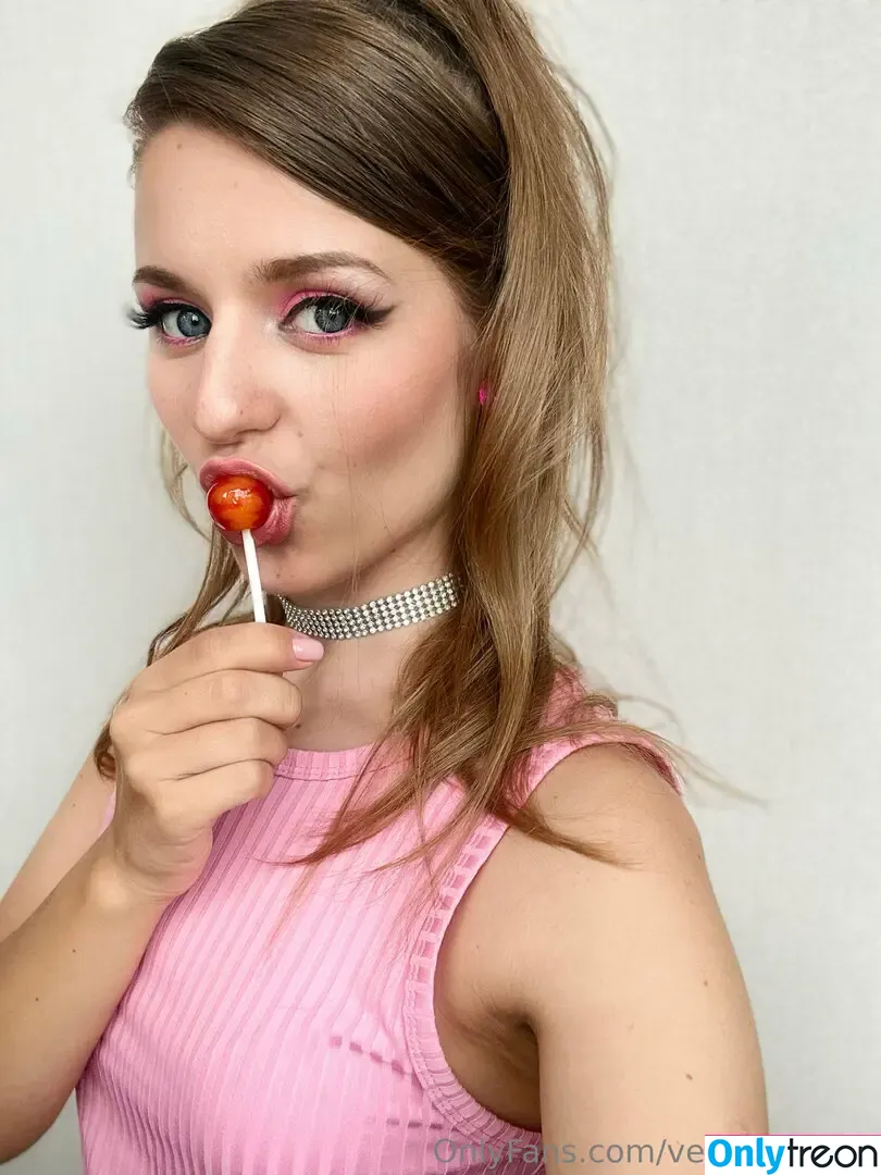 veronikusshk nude photo #0046 (veronikusshk)