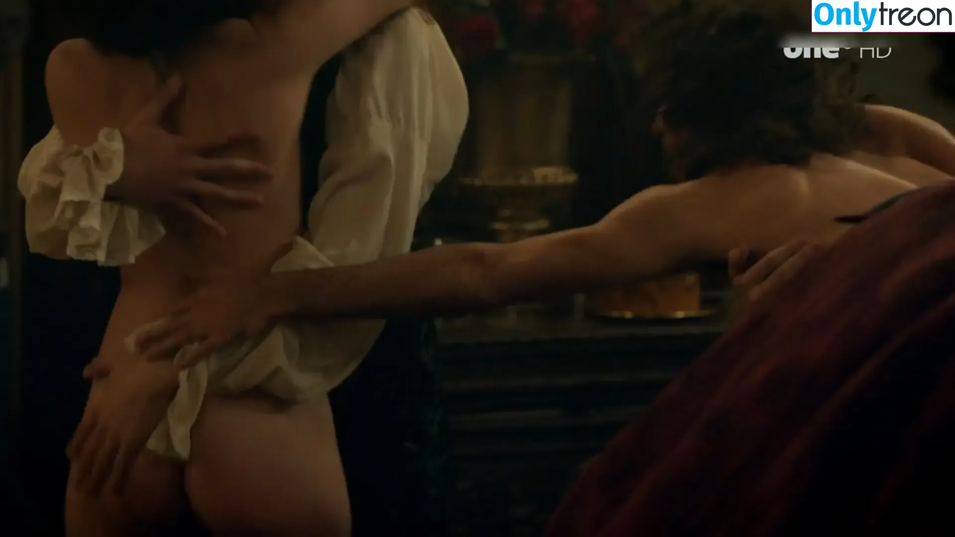 Versailles (Fernsehserie) голая photo #0050 (Versailles (Fernsehserie))