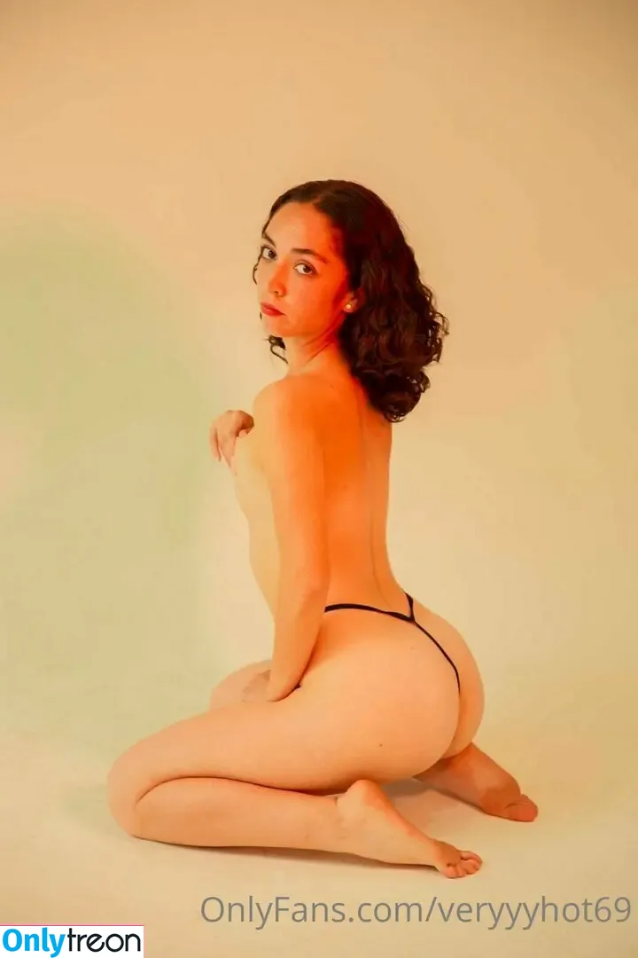 veryyyhot69 nude photo #0010 (veryyyhot69)
