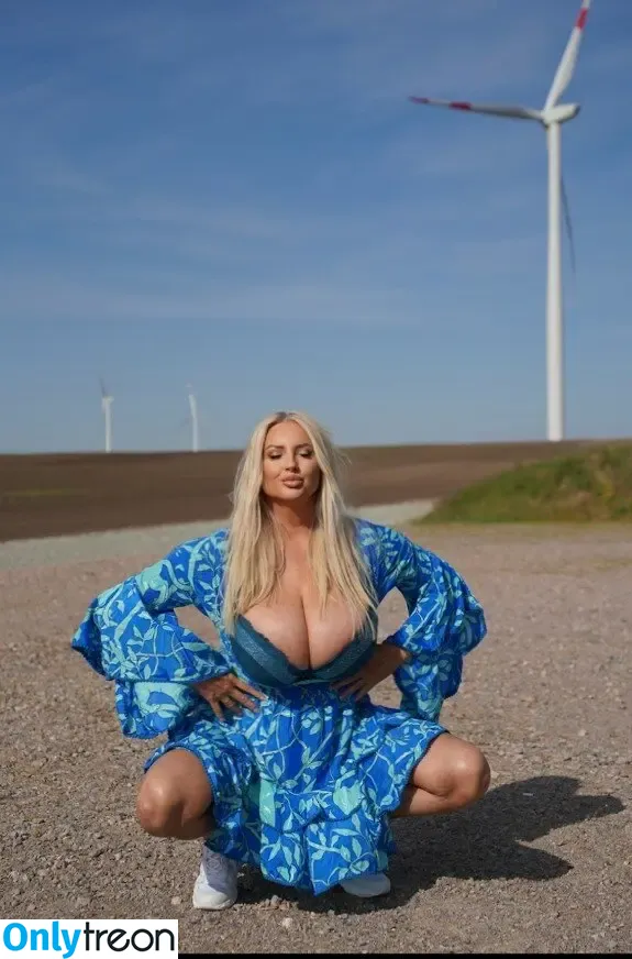 Vesna PocucaSana nude photo #0113 (vesna.pocuca.sana)