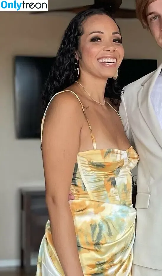 Vianai Austin голая photo #0007 (vianaiaustin)
