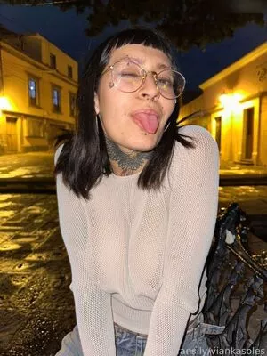 viankasoles / vianka.xo фото голая #0226