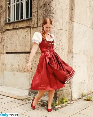 Vibing With Claudia / VibingwithClaudia / lebensgefuehle / vibingwclaudia nude photo #0040