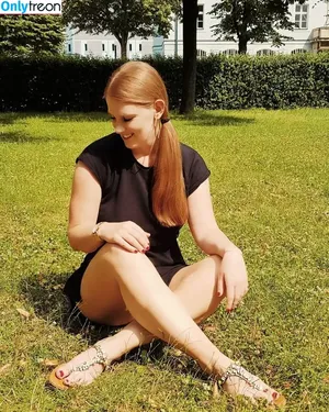 Vibing With Claudia / VibingwithClaudia / lebensgefuehle / vibingwclaudia nude photo #0046