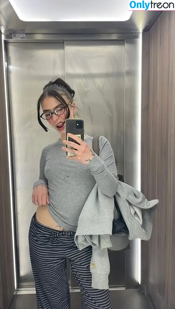 VICKY / wasmachtvicky nude photo #0010 (VICKY / wasmachtvicky)