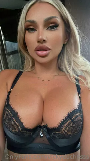 vickyduchesss / vickyduchess / vickyduchessss nude photo #0015
