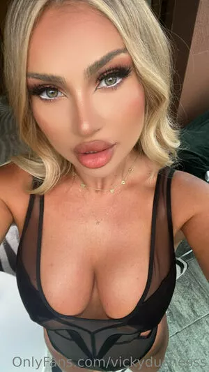vickyduchesss / vickyduchess / vickyduchessss nude photo #0017