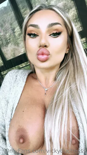 vickyduchesss / vickyduchess / vickyduchessss nude photo #0026