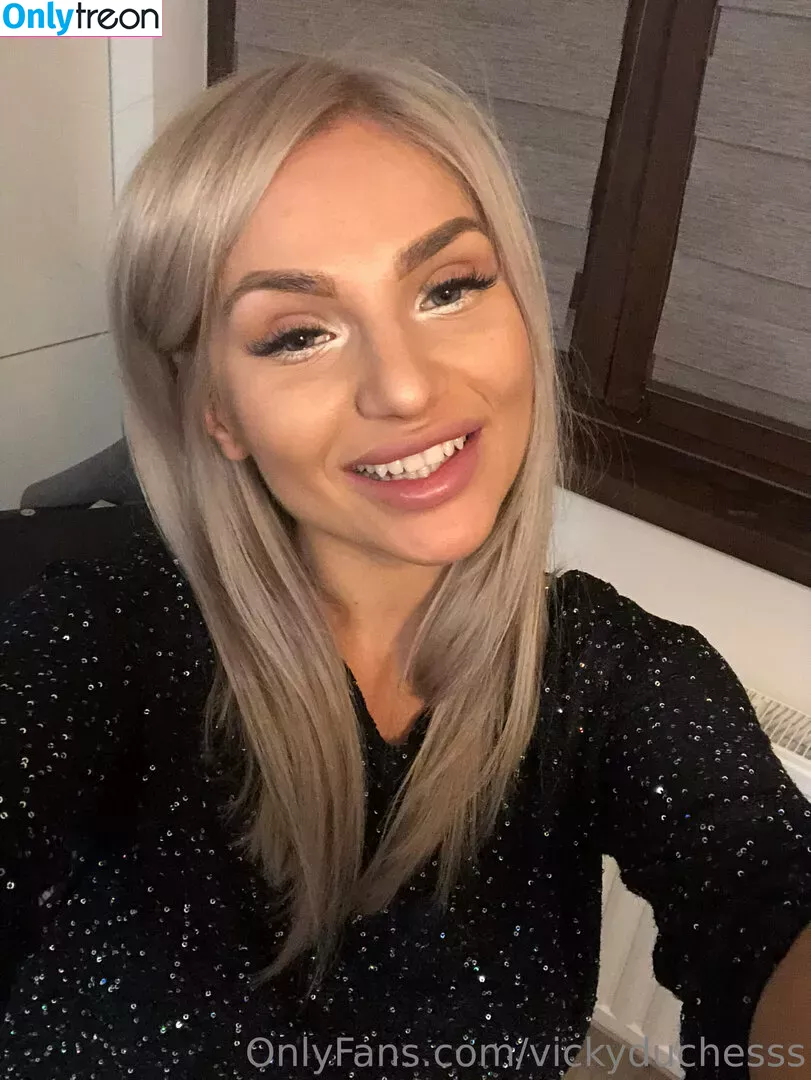 vickyduchesss nude photo #0010 (vickyduchess / vickyduchessss)