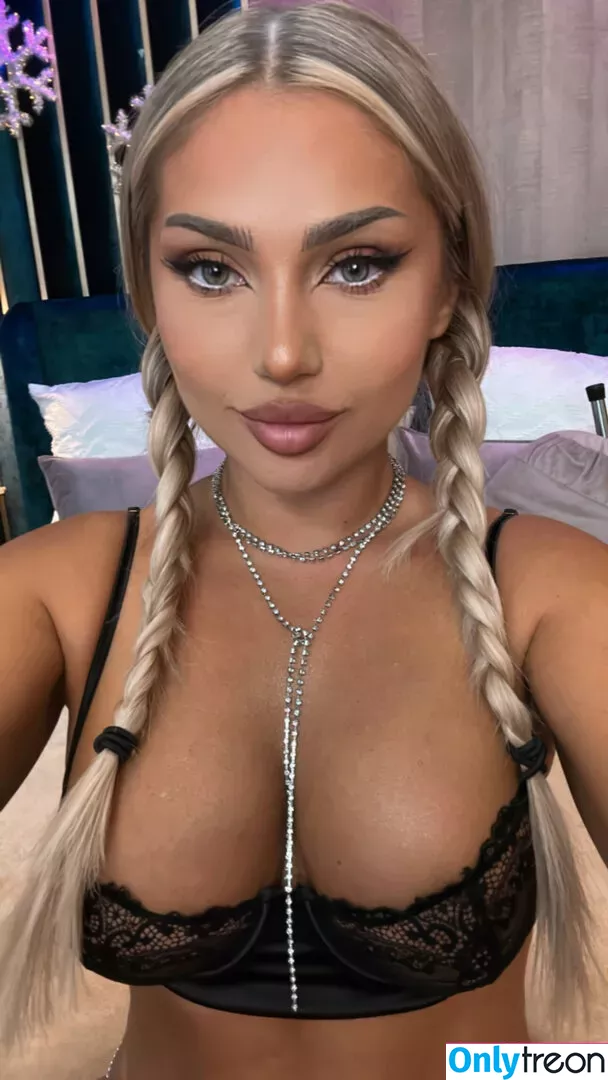 vickyduchesss nude photo #0058 (vickyduchess / vickyduchessss)
