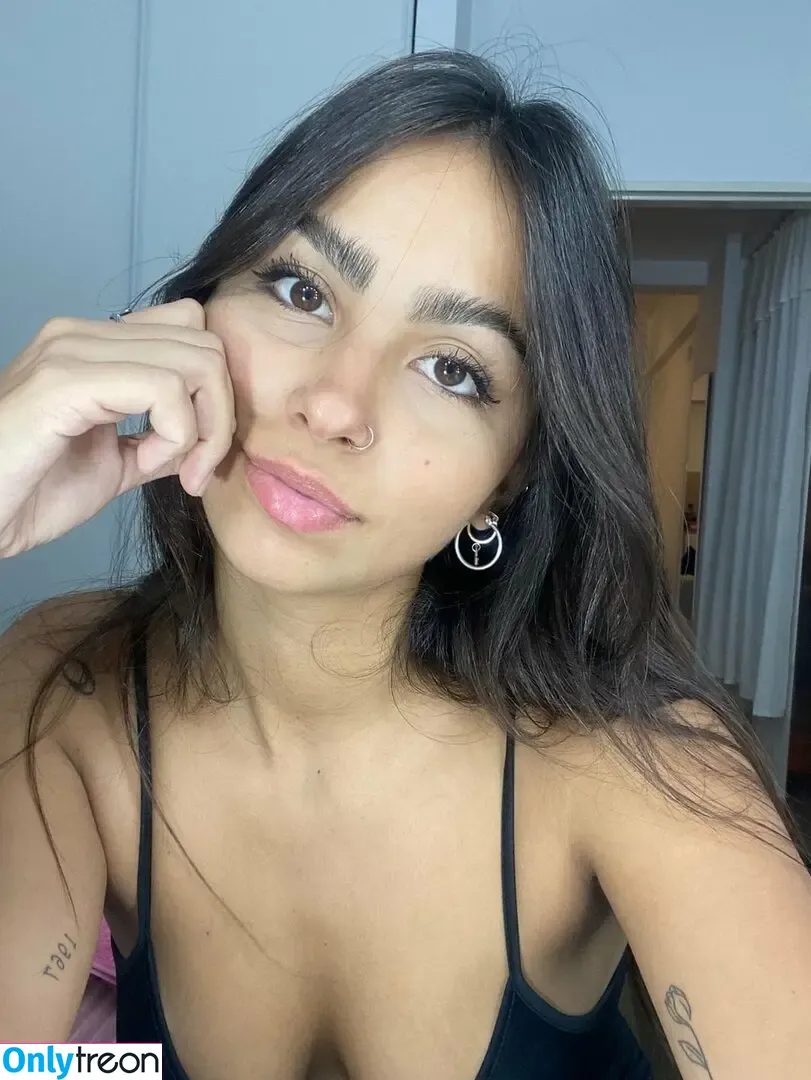 Vickylixly nude photo #0003 (victorialyx_)