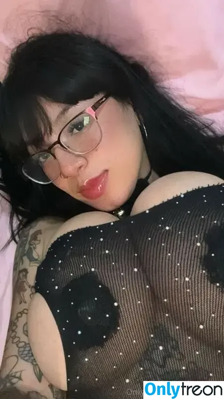 Vickyonts nude photo #0016 (Vickyselanip / vick_on2)