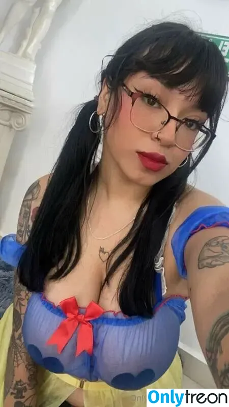 Vickyonts nude photo #0022 (Vickyselanip / vick_on2)