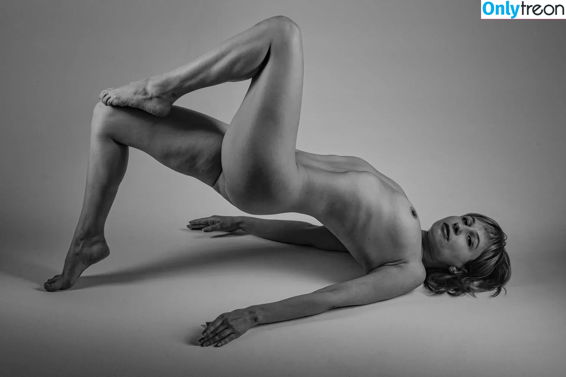 Victoria Borodinova nude photo #0060 (vic_rt_ / victoriasalvatore)