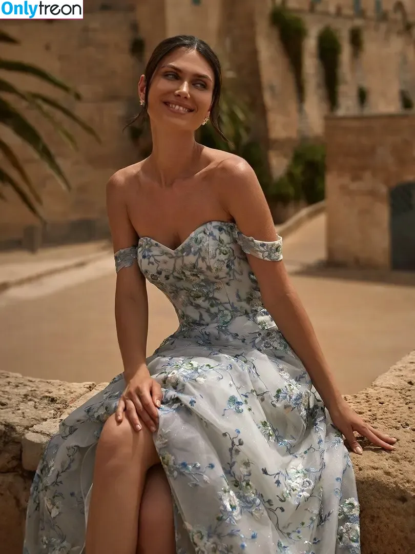 Victoria Bronova голая photo #0560 (victoriabrono)