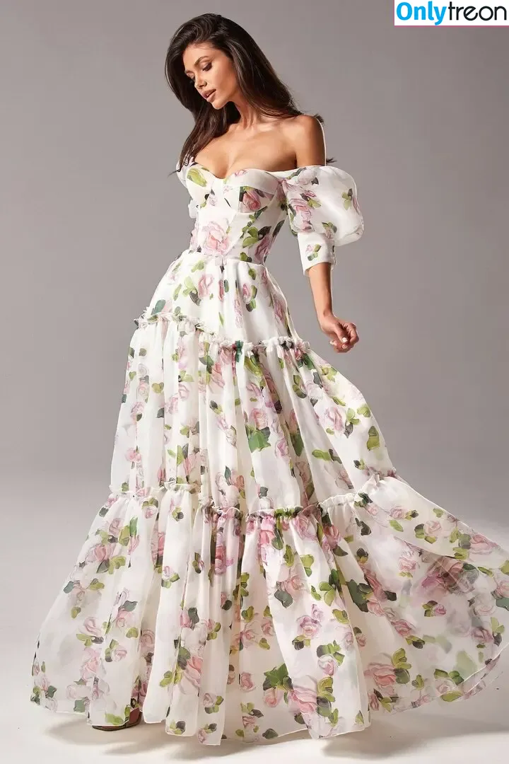 Victoria Bronova голая photo #0593 (victoriabrono)