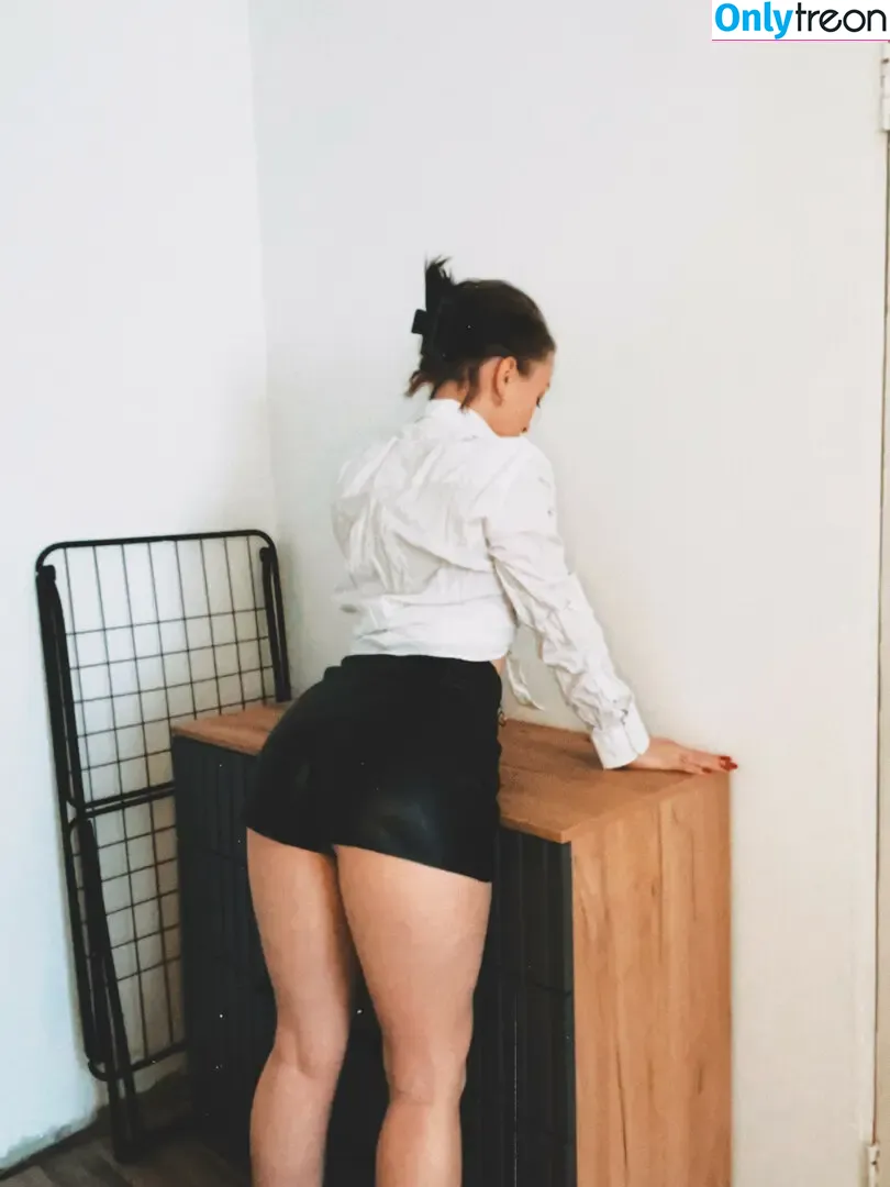 Victoria Carame nude photo #0111 (carmenvictoriqq / victoria.carame1)