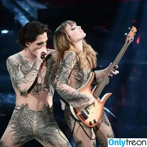 Victoria De Angelis / Maneskin bassist / vicdeangelis фото голая #0626