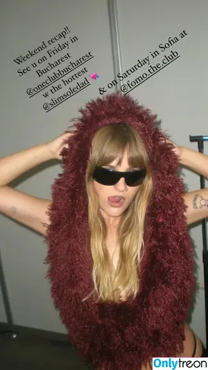 Victoria De Angelis / Maneskin bassist / vicdeangelis nude photo #0710
