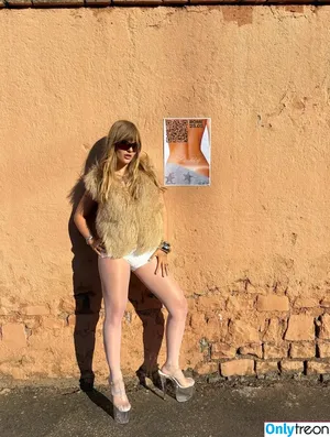 Victoria De Angelis / Maneskin bassist / vicdeangelis nude photo #0729