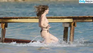 Victoria De Angelis / Maneskin bassist / vicdeangelis nude photo #0733