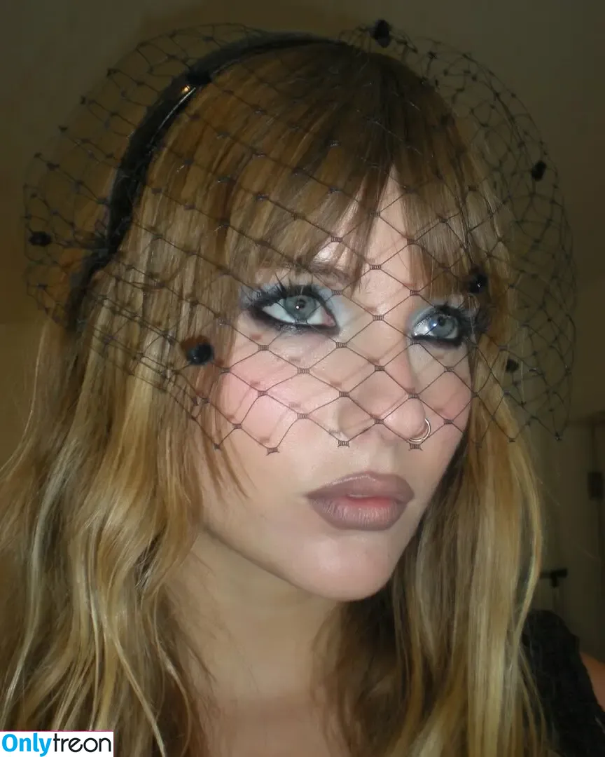 Victoria De Angelis голая photo #0661 (Maneskin bassist / vicdeangelis)