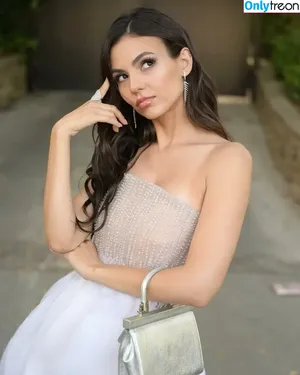 Victoria Justice / victoriajustice фото голая #0616