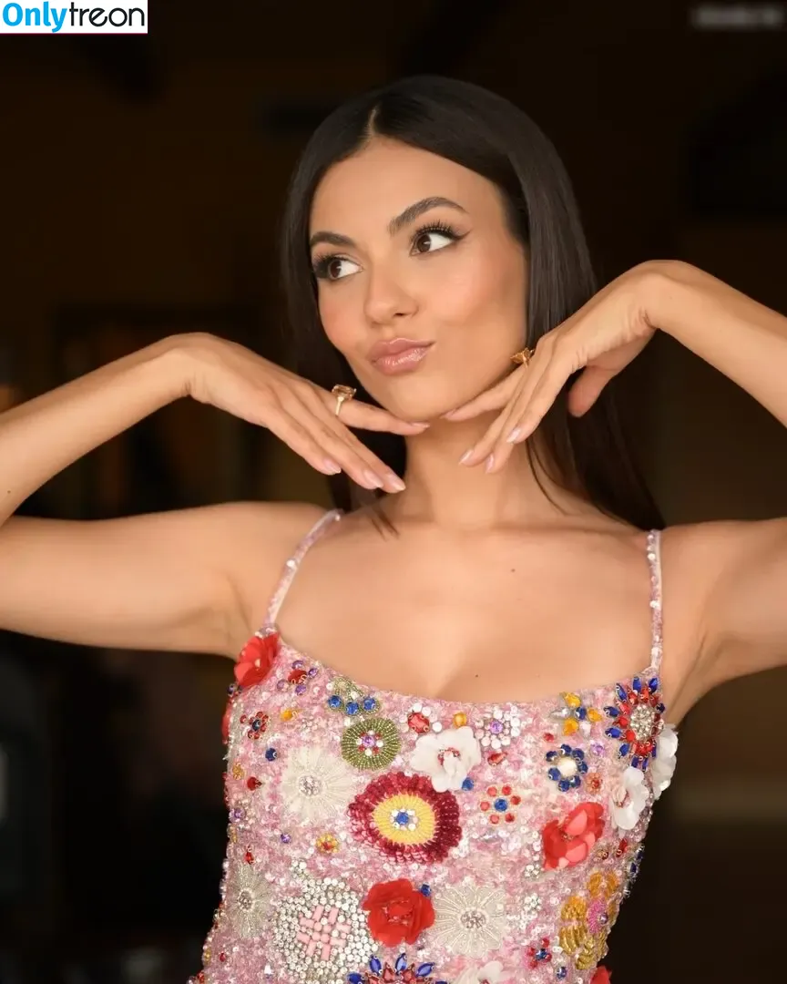 Victoria Justice nude photo #0622 (victoriajustice)