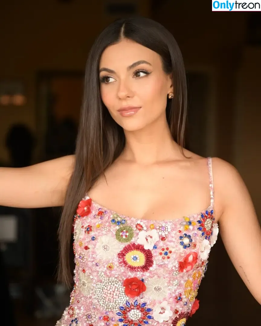 Victoria Justice nude photo #0636 (victoriajustice)